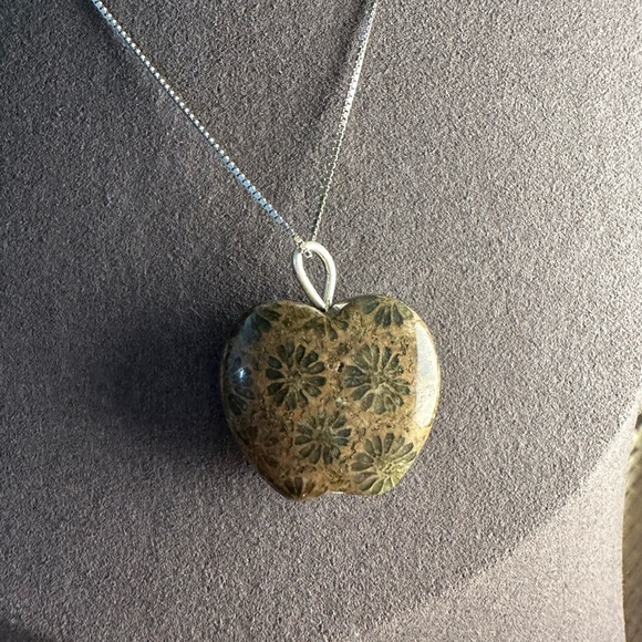 Green Coral Fossil Apple Shaped Pendant Necklace - Picture 10 of 15